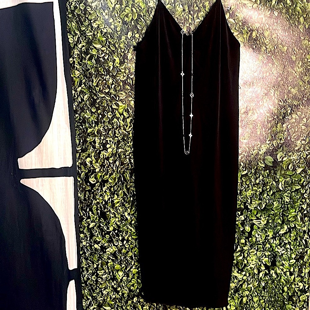 Bershka Black Sexy Sheath Midi Dress Spaghetti Strap Looks Amazing On - Picture 15 of 15